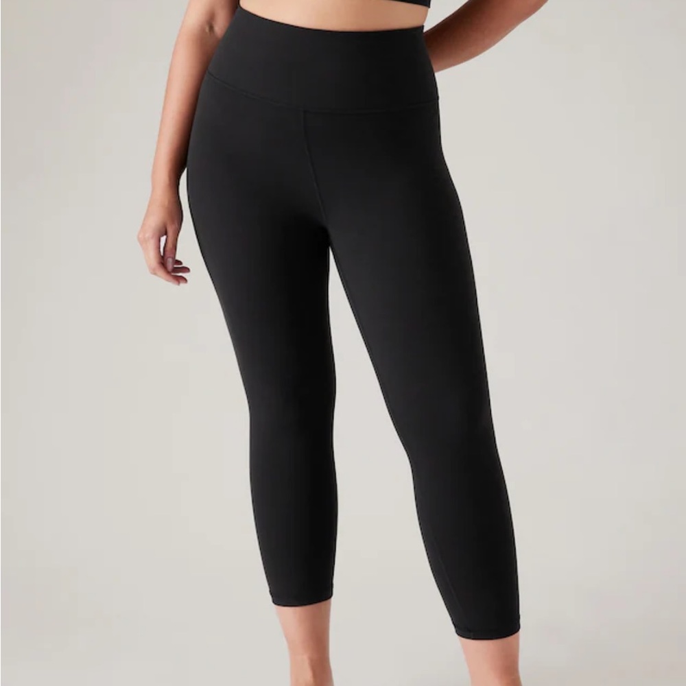 Athleta Extra High Rise Elation Capri
